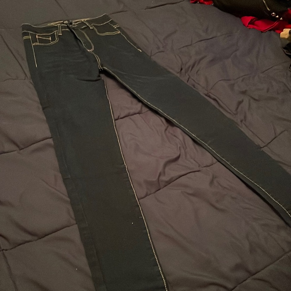 Vivo skinny jeans. Like new
